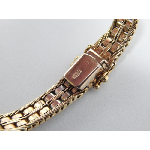 348 - 9ct Three Colour Gold Bracelet: Length 20cm: Weight 15.9g