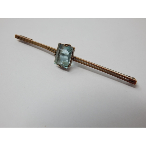 350 - 9ct Hallmarked Yellow Gold Bar Brooch Set with a Central Aquamarine.