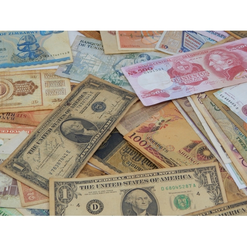 87 - Huge collection of World banknotes