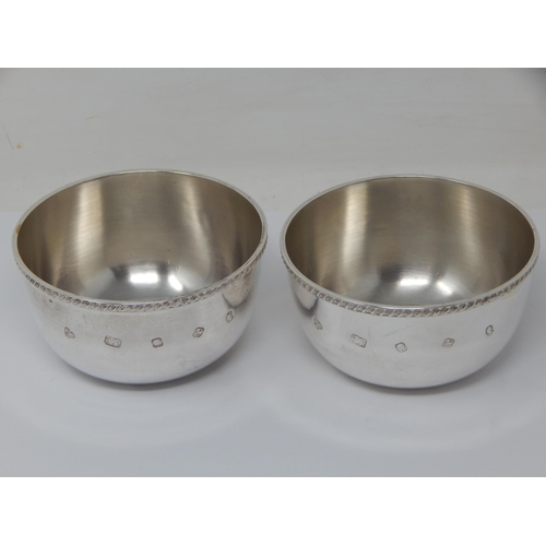 369 - A Pair of Silver Sugar Bowls Hallmarked London 1977 by A Haviland-Nye: Combined weight 332g