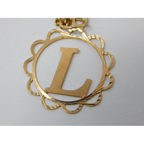 403 - 18ct Yellow Gold Chain with 18ct Gold Pendant: Weight 9.6g