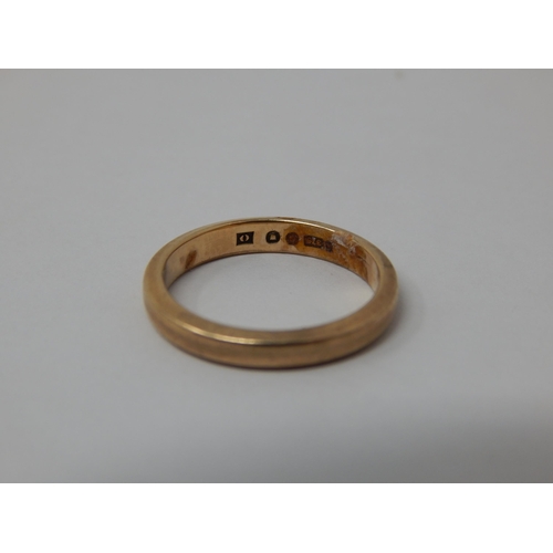 417 - 9ct Yellow Gold Wedding Band: Weight 2.1g: Size H