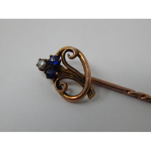 428 - 9ct Yellow Gold Tie Pin.