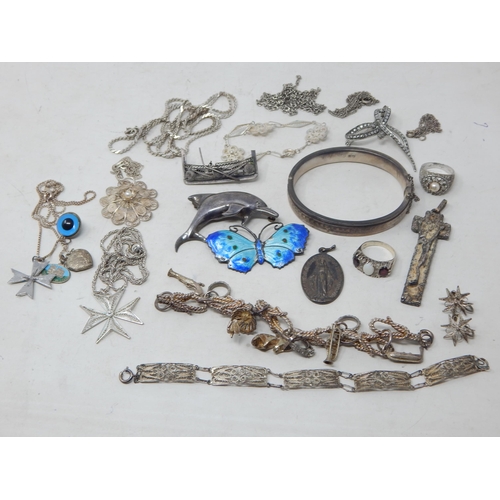 429 - Large Quantity of Silver Jewellery to Include Bracelets, Rings, Brooches etc