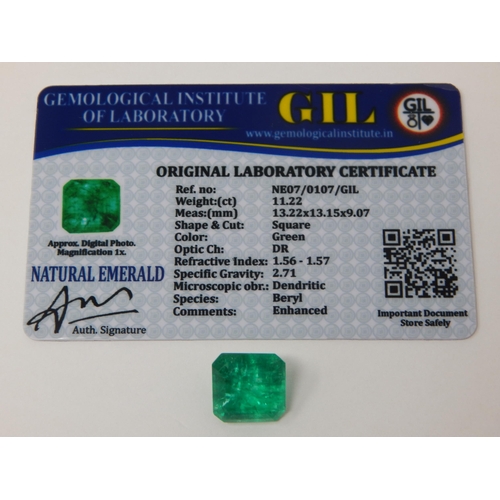 435 - A 11.22ct Square Cut Emerald with G.I.L Certificate of Authenticity.