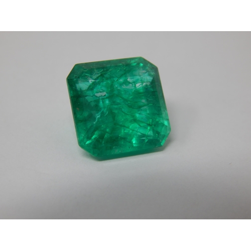 435 - A 11.22ct Square Cut Emerald with G.I.L Certificate of Authenticity.