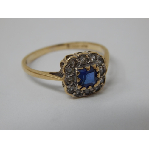 441 - 9ct Yellow Gold Ring Inset With Blue & White Sapphires: Size K