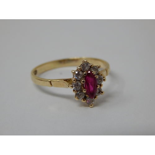 442 - 14ct Yellow Gold Ring Set with Pink & White Sapphires: Size K