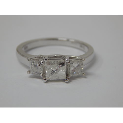 451 - 14ct White Gold & Diamond Ring: The Central Stone 0.75cts: The Outer Diamonds Totalling 0.75cts: Tot... 