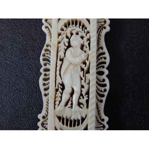 648 - Fine 19th Century European Carved & Pierced Ivory & Gilt Metal Hair Slide/Buckle Measuring 9cm