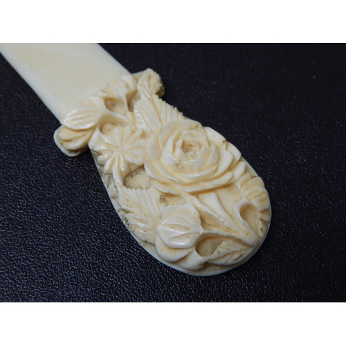 665 - Late C19th/Early C20th Cantonese Carved Ivory Letter Opener with lotus Decorated Finial. Measuring 1... 