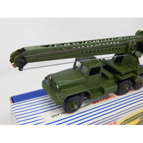 421 - DINKY SUPER TOYS: 667 Missile Servicing Platform Vehicle