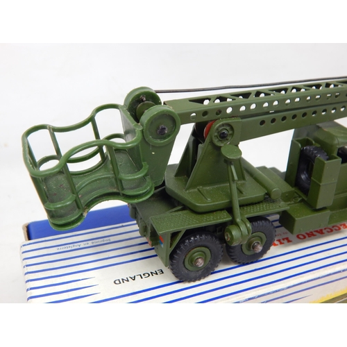 421 - DINKY SUPER TOYS: 667 Missile Servicing Platform Vehicle