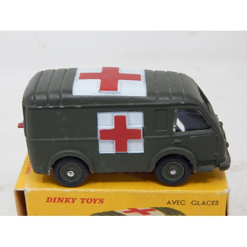 437 - DINKY TOYS: FRENCH ISSUE: 80F Ambulance Militaire Renault Carrier