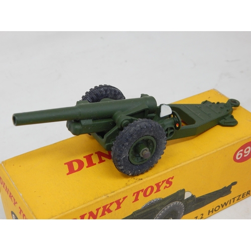 449 - DINKY TOYS: 693 7.2 Howitzer