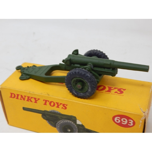 449 - DINKY TOYS: 693 7.2 Howitzer