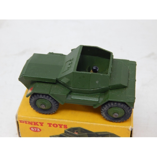 451 - DINKY TOYS: 673 Scout Car