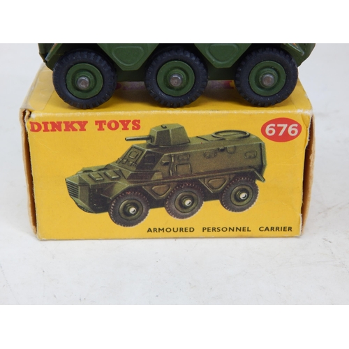 453 - DINKY TOYS: 676 Armoured Personnel Carrier