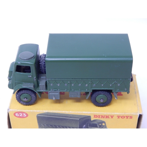 456 - DINKY TOYS: 623 Army Covered Wagon