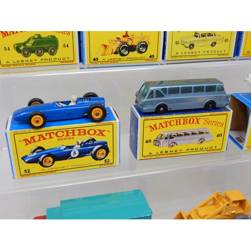 471 - MATCHBOX Series: Original Vehicles in replica boxes (10)