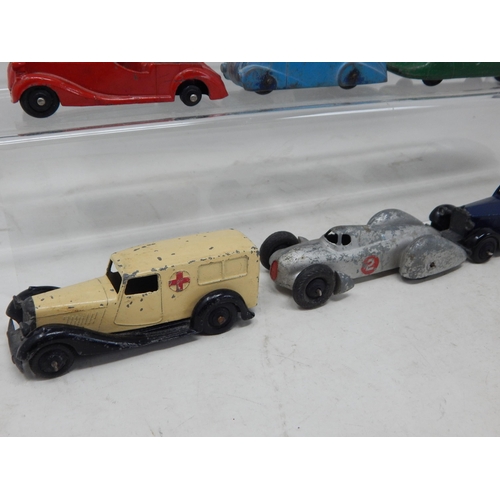 475 - DINKY TOYS: Various Including Packard, Chrysler, Oldsmobile, Studebaker, Alvis, Sunbeam Talbot etc (... 