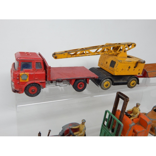 479 - DINKY TOYS: Various (14)