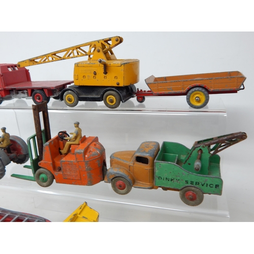 479 - DINKY TOYS: Various (14)