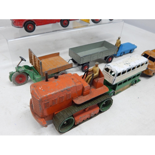 479 - DINKY TOYS: Various (14)