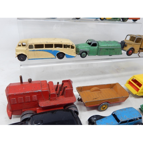 480 - DINKY TOYS: Various (28)