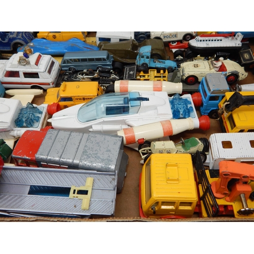 483 - Box Containing a large quantity of vehicles by Dinky, Corgi, Matchbox etc (lot)