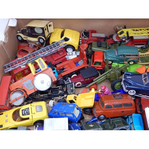 484 - Box Containing a large quantity of vehicles by Dinky, Corgi, Matchbox etc (lot)