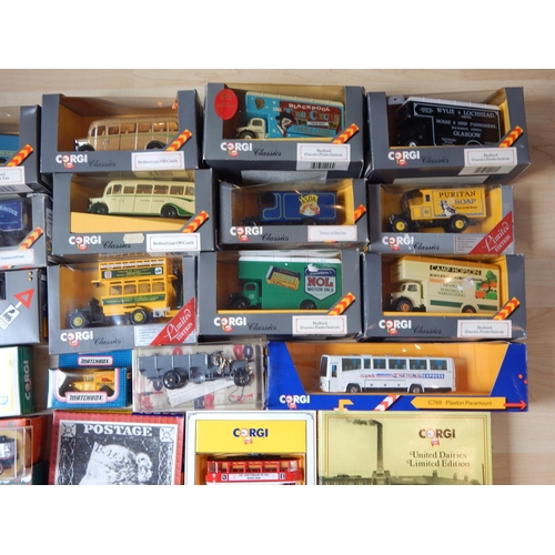 499 - 32 x Various Boxed Model Vehicles