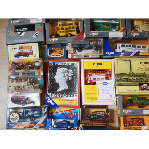 499 - 32 x Various Boxed Model Vehicles