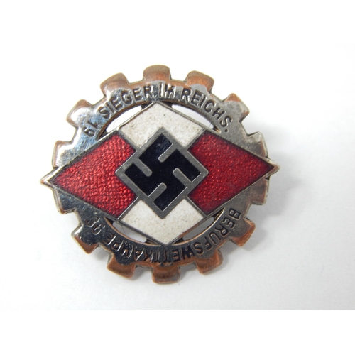 533 - WWII Hitler Youth Badge