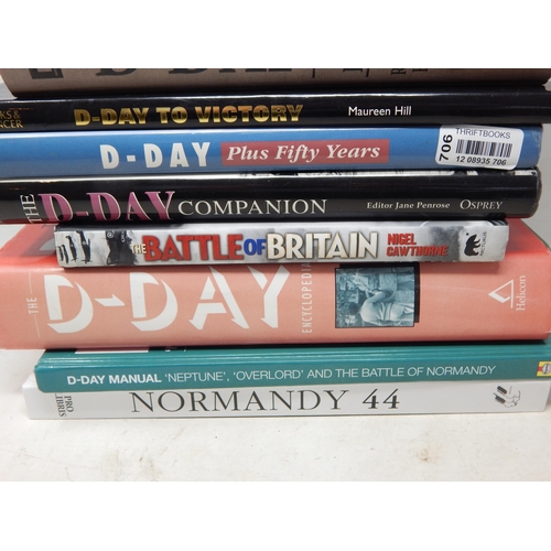 550 - WWII: Quantity of Good Books relating to D-Day (lot)