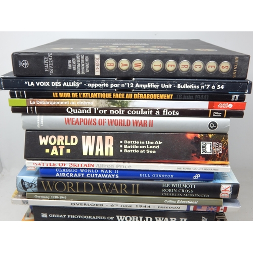 551 - WWII: Quantity of Good Books relating to WWII (lot)