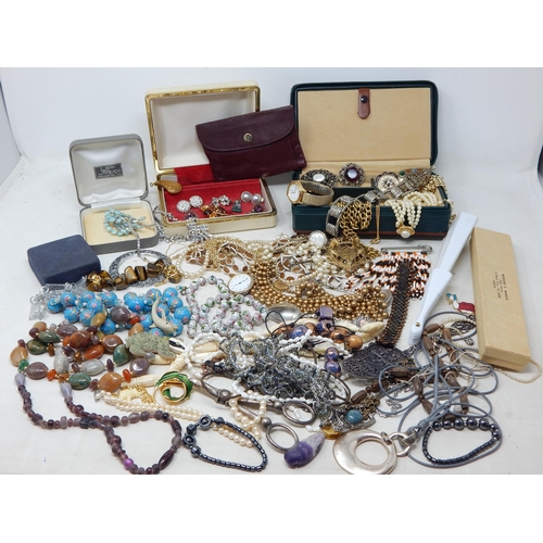 367 - Large Quantity of Costume Jewellery including white & yellow metal together with several Jewellery C... 