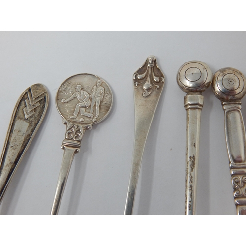 377 - Quantity of Hallmarked Silver Spoons & Sugar Tongs: Various Dates & Makers: Weight 116g