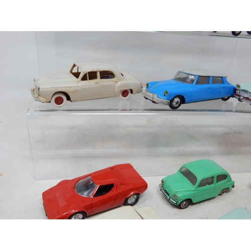 502 - NOREV: French model vehicles by Norev: Peugeot, Alfa Romeo, Fiat 600, Renault Juvaquatre, Simca Ocea... 