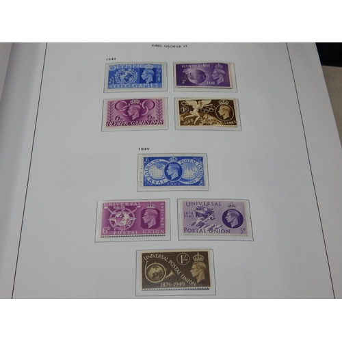 209 - STANLEY GIBBONS: 4 x Albums of Stamps of Great Britain with Outer Sleeves Containing a Massive Colle... 