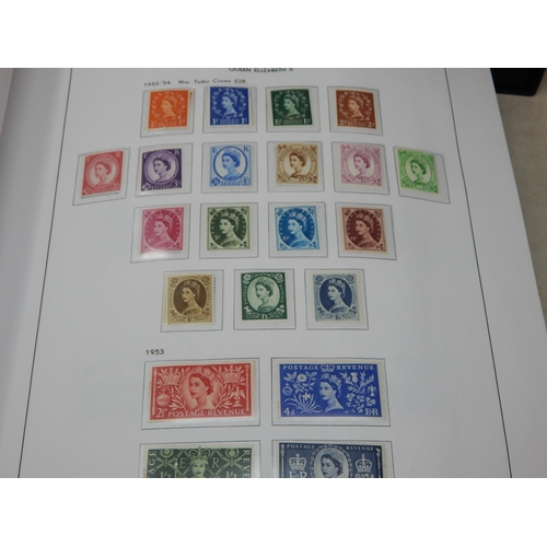 209 - STANLEY GIBBONS: 4 x Albums of Stamps of Great Britain with Outer Sleeves Containing a Massive Colle... 