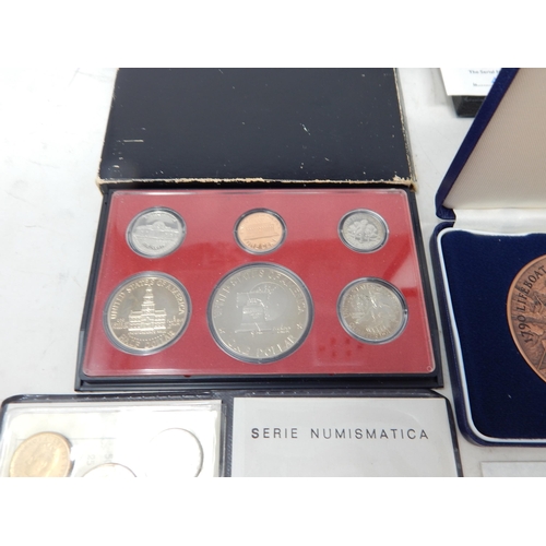 82 - Sir Winston Churchill Medallions in fitted case; Bi-Centenary of the Launch of 'The Original' Lifebo... 