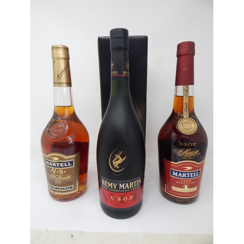 945 - Remy Martin Fine Champagne Cognac, Martell V.S.O.P Cognac & Martell V.S Fine Cognac (3)