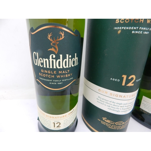 946 - Glenfiddich Single Malt Whisky 70cl (2)