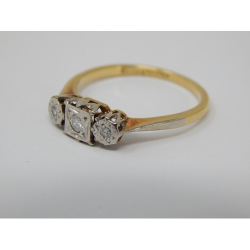 129 - 18ct Gold and Platinum 3-stone diamond ring: Size N: weight 2.7g