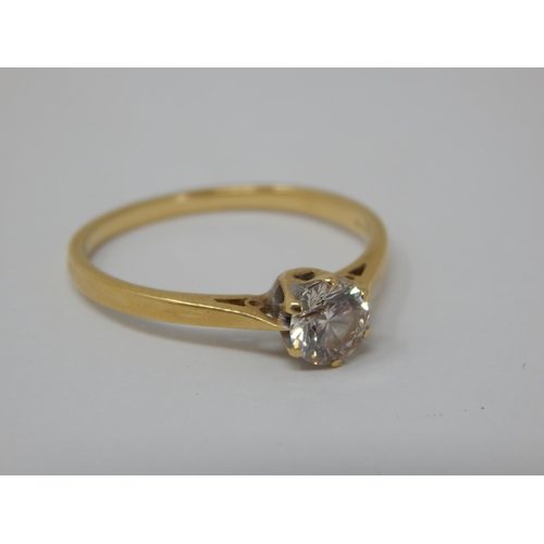 130 - 18ct Gold Single Solitaire diamond ring 0.25cts: Size R weight 2.7g