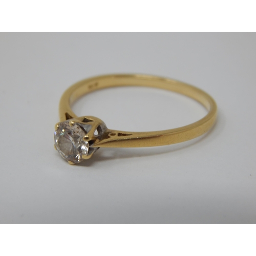 130 - 18ct Gold Single Solitaire diamond ring 0.25cts: Size R weight 2.7g