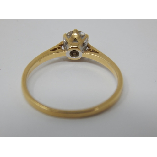 130 - 18ct Gold Single Solitaire diamond ring 0.25cts: Size R weight 2.7g