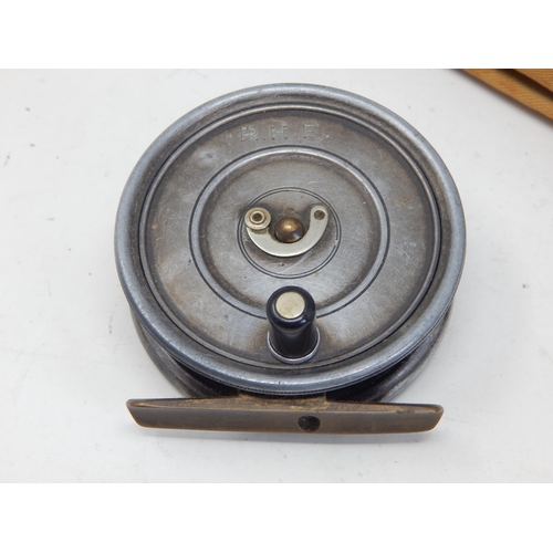 979 - HARDY BROS LTD: Vintage Fly Fishing Reel 