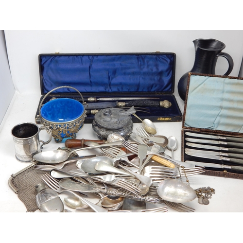 983 - A Quantity of Silver Plated Wares to Include Flatware, Sugar Basket, Carving Set etc (lot)